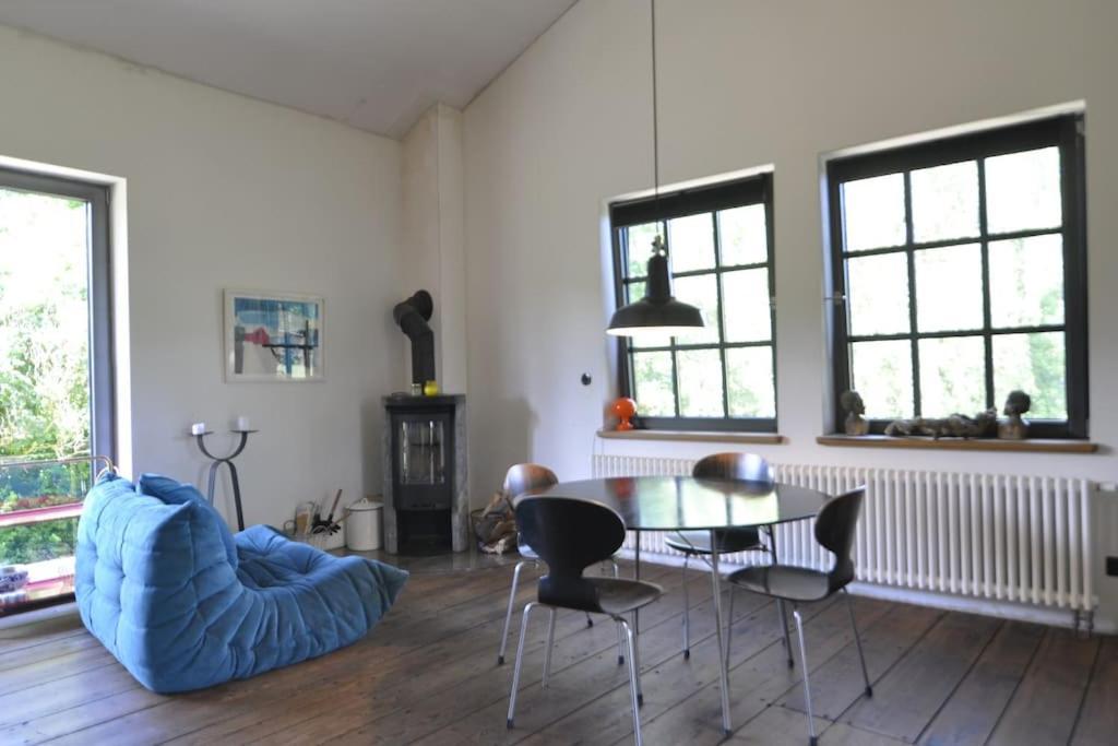 Romantisches Studio Am Waldesrand Mit Gartensauna Schwarz Exteriör bild