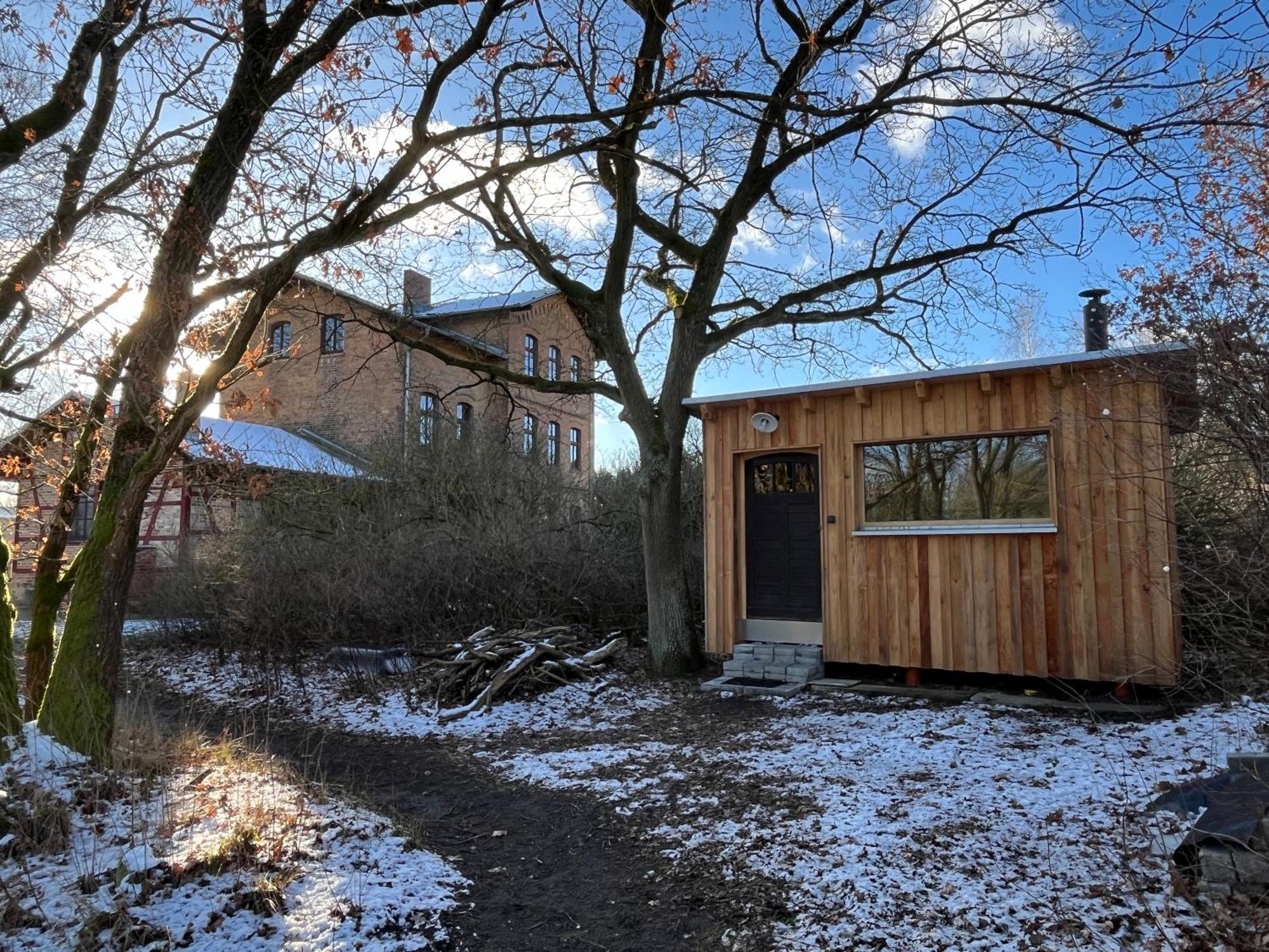 Romantisches Studio Am Waldesrand Mit Gartensauna Schwarz Exteriör bild